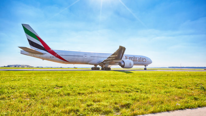 Emirates Airlines Approach to Social Media Marketing Emirates Airlines Approach to Social Media Marketing