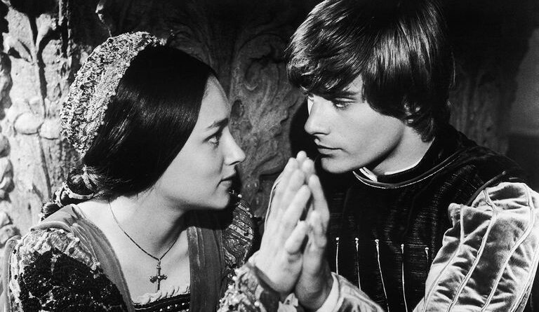 Ideas of love, Romeo and Juliet as a Tragedy